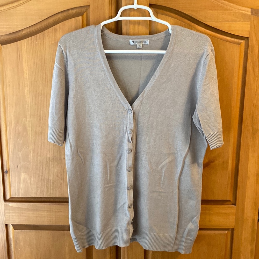Grey Short Sleeve V-Neck Cardigan